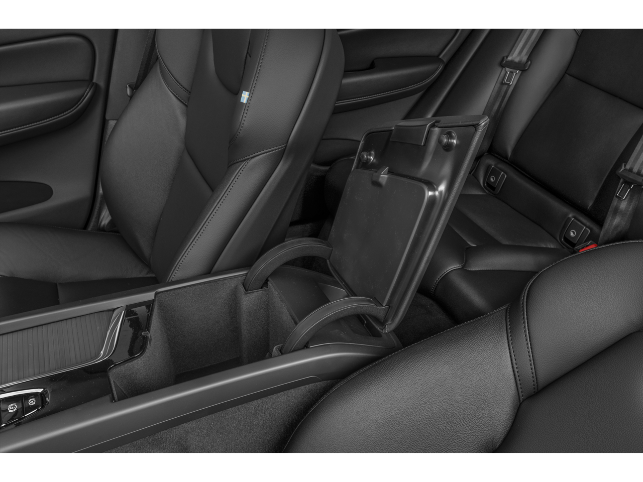 2023 Volvo XC60 B6 Ultimate Dark Theme
