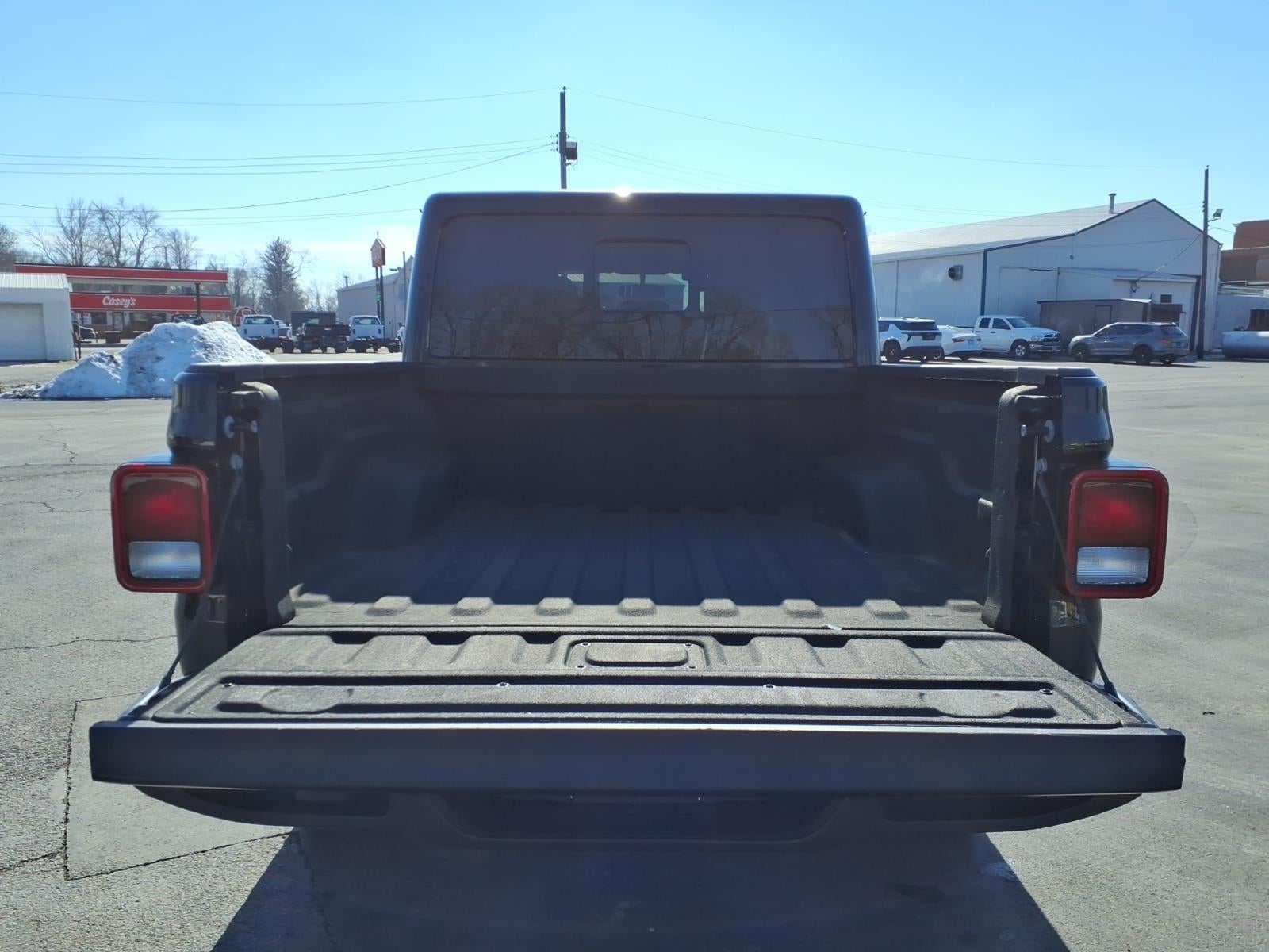 2025 Jeep Gladiator Nighthawk