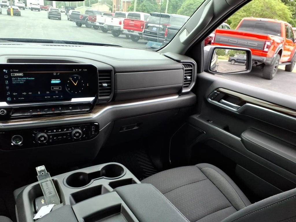 2023 Chevrolet Silverado 1500 LT (2FL)