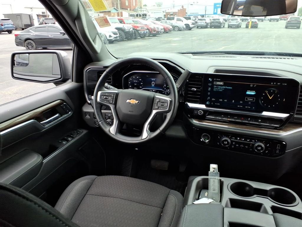 2023 Chevrolet Silverado 1500 LT (2FL)