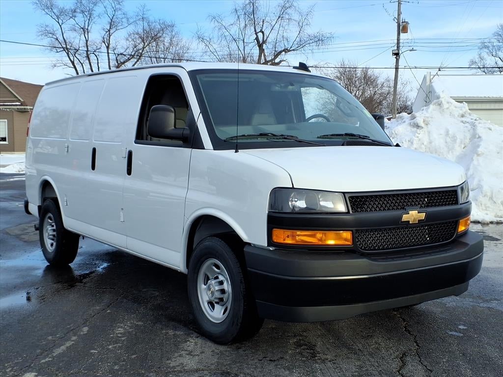 2025 Chevrolet Express Cargo 2500 WT