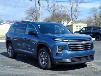 2025 Chevrolet Traverse LT