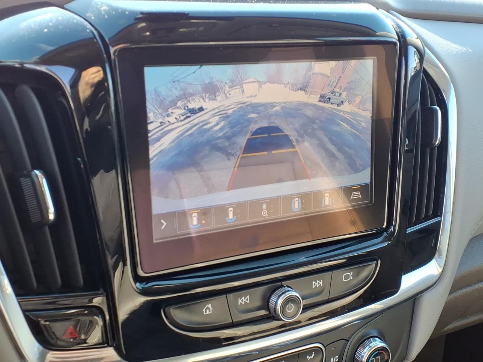 2020 Chevrolet Traverse LT Leather