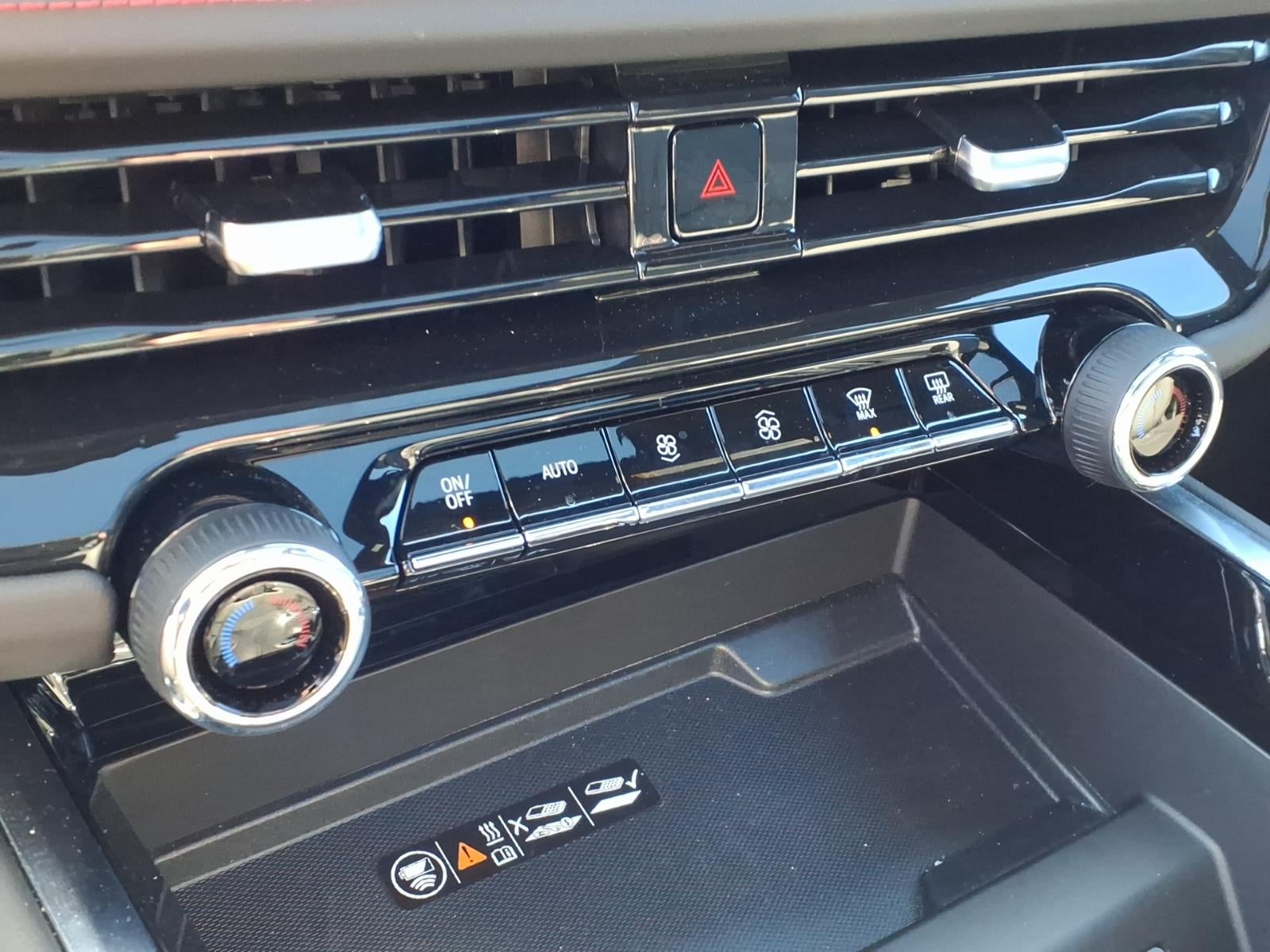 2025 Chevrolet Suburban RST