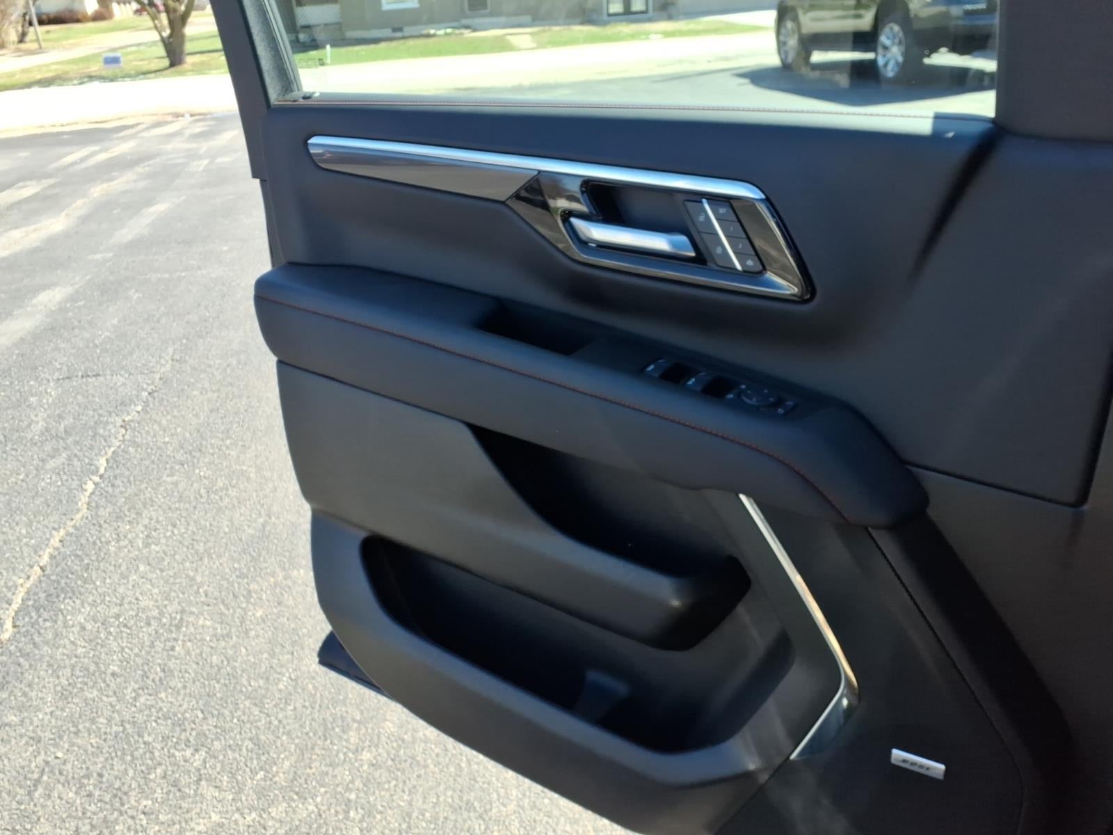 2025 Chevrolet Suburban RST