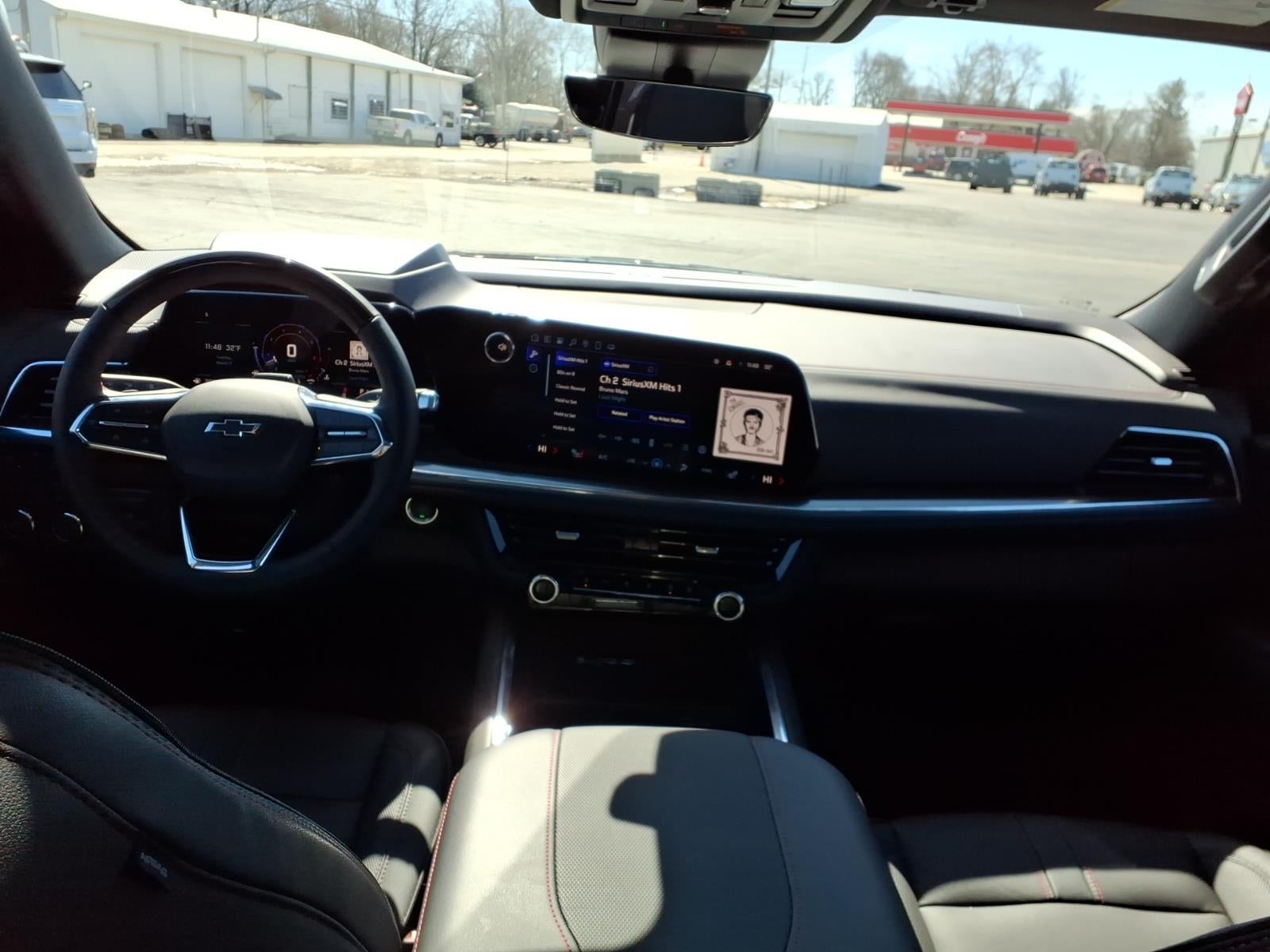 2025 Chevrolet Suburban RST