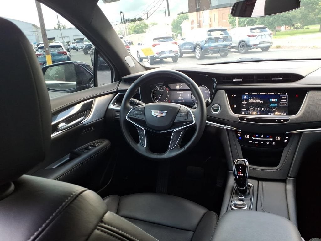 2025 Cadillac XT5 Premium Luxury