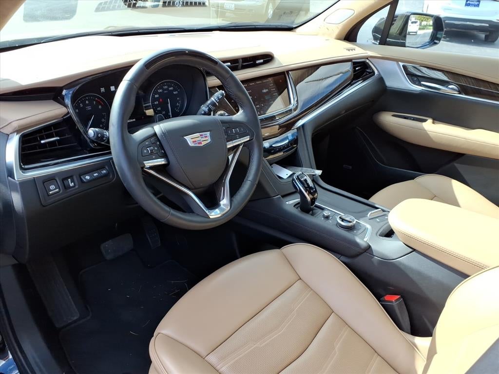 2025 Cadillac XT6 Premium Luxury