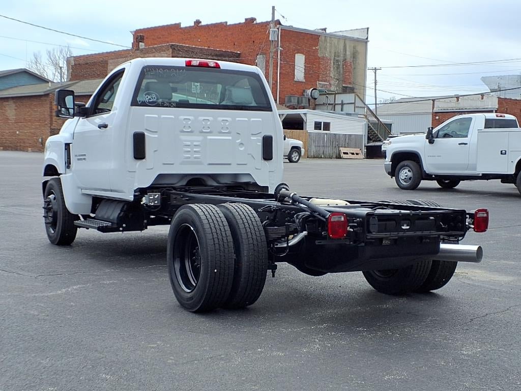2024 Chevrolet Silverado 5500 HD Work Truck