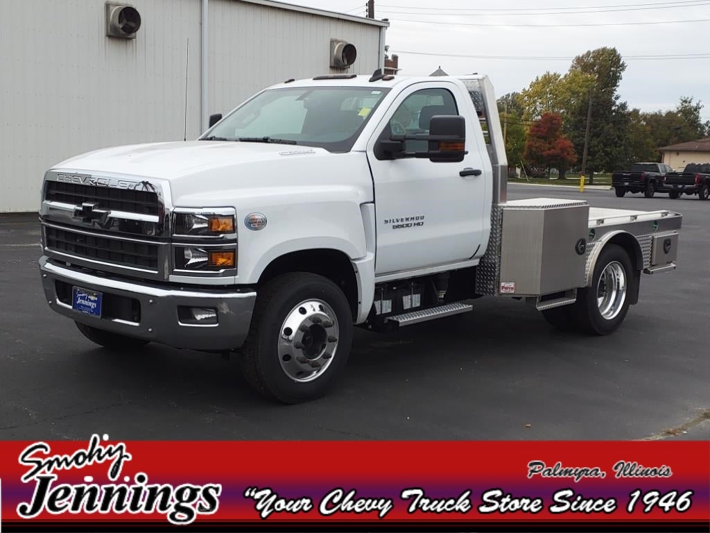 2022 Chevrolet Silverado 5500 HD LT