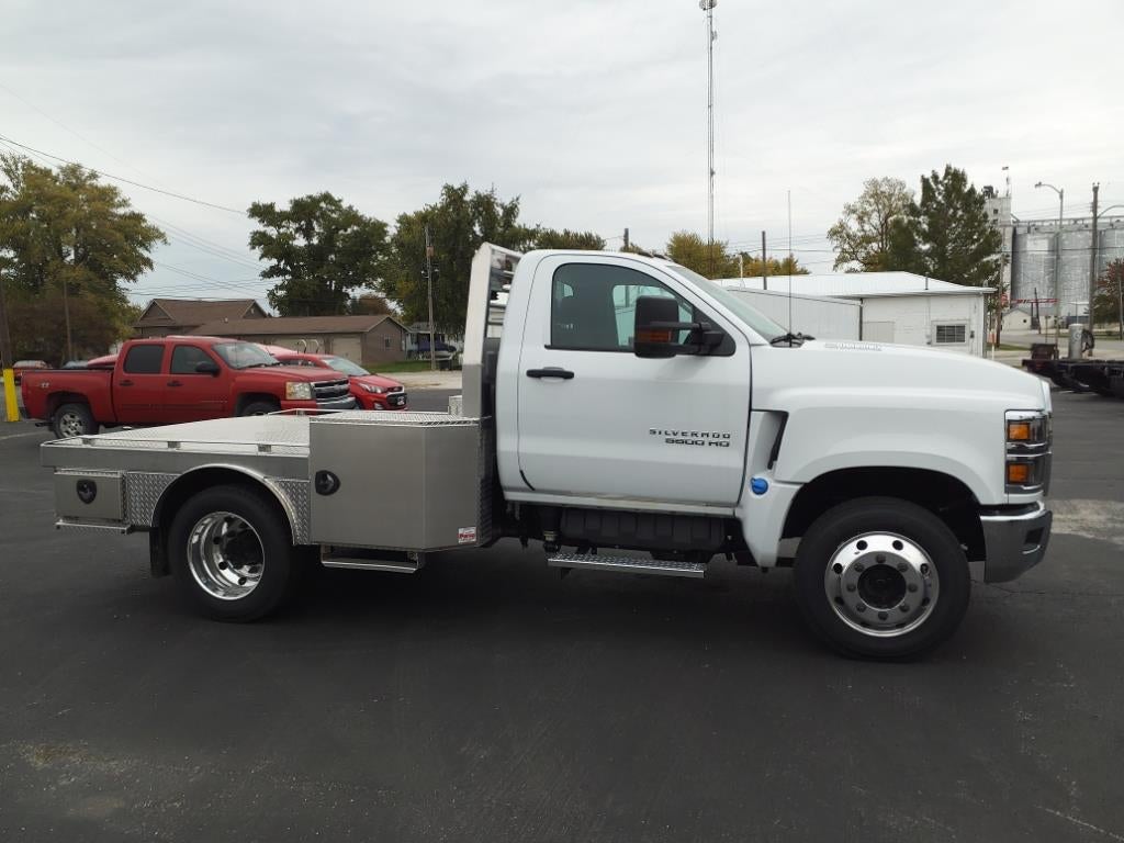 2022 Chevrolet Silverado 5500 HD LT