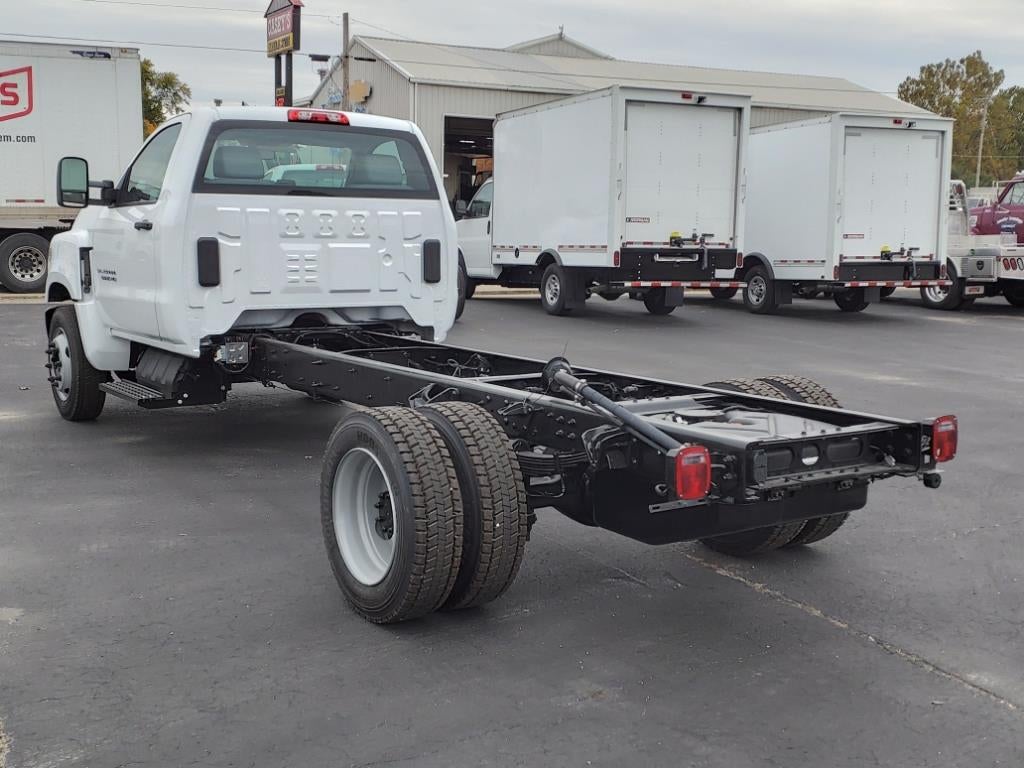 2023 Chevrolet Silverado 6500 HD Work Truck
