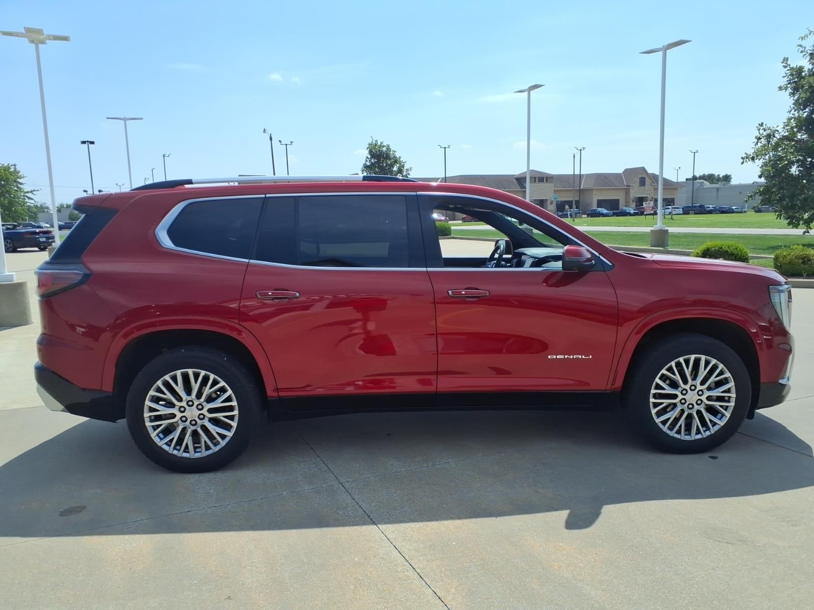 2024 GMC Acadia Denali