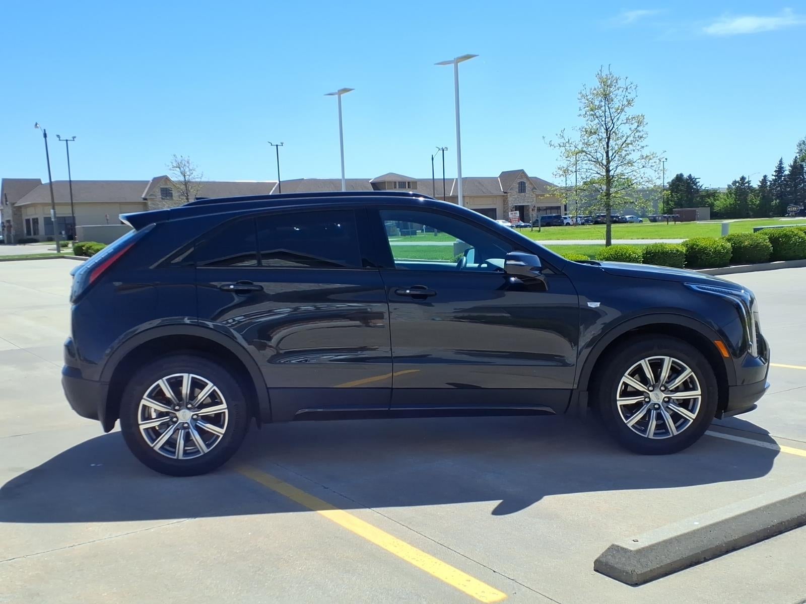 2023 Cadillac XT4 Sport