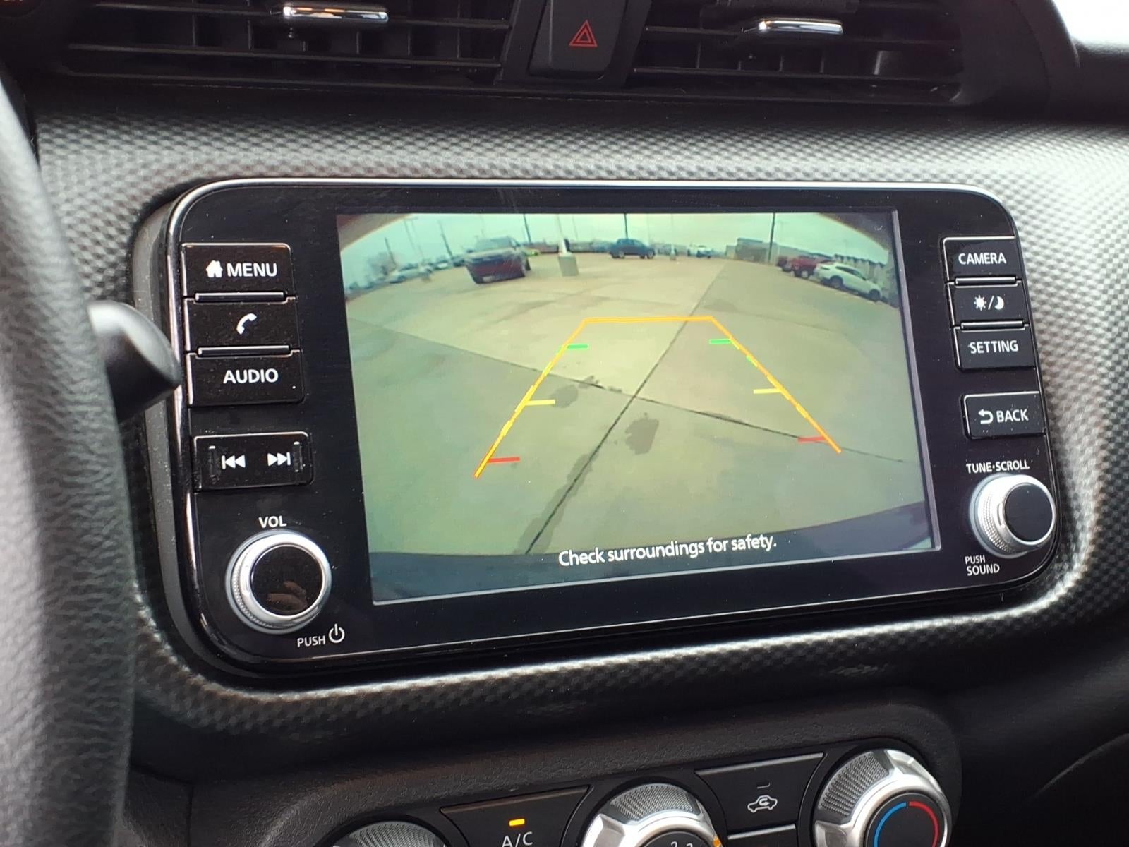 2023 Nissan Kicks SV