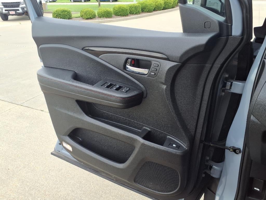 2022 Honda Ridgeline Black Edition