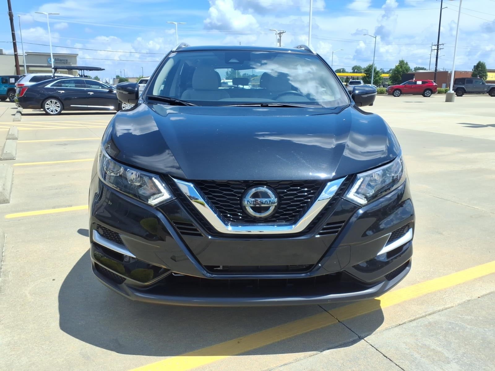 2022 Nissan Rogue Sport SL
