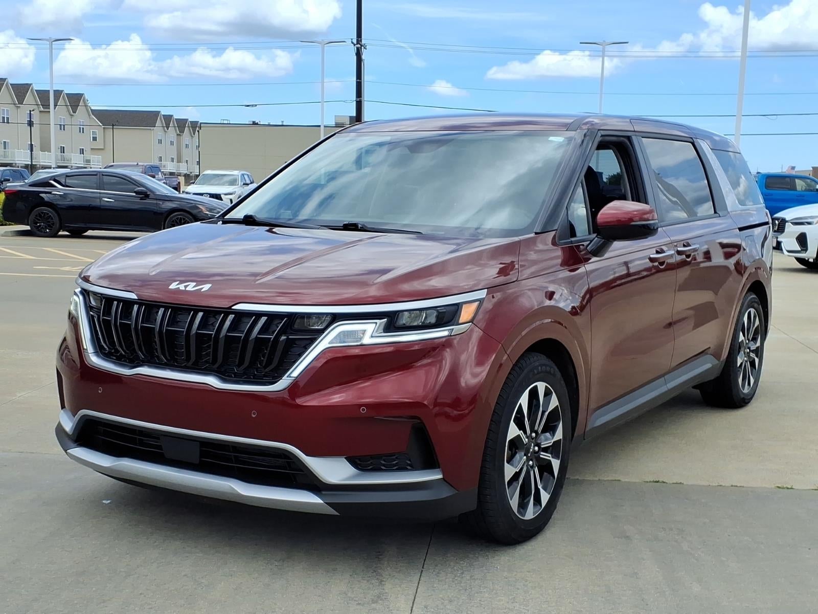 2024 Kia Carnival EX