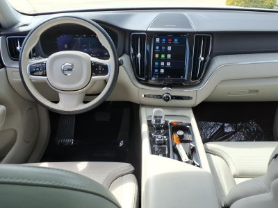 2023 Volvo XC60 B6 Ultimate Dark Theme