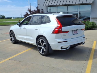 2023 Volvo XC60 B6 Ultimate Dark Theme