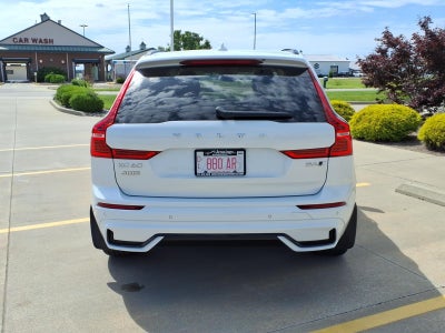 2023 Volvo XC60 B6 Ultimate Dark Theme