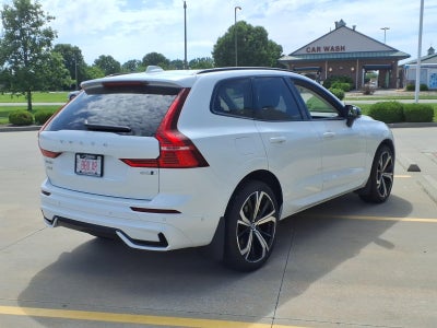 2023 Volvo XC60 B6 Ultimate Dark Theme