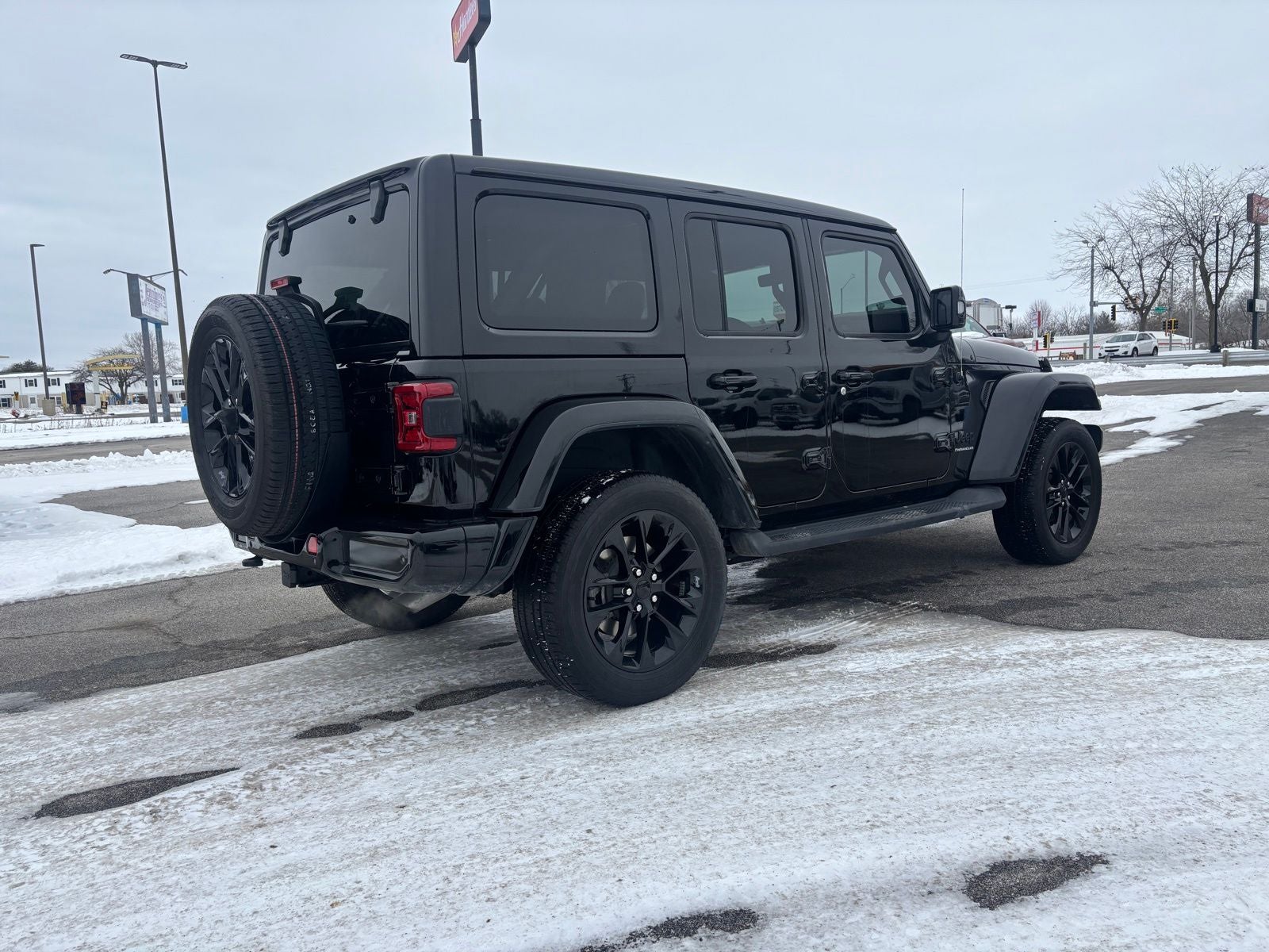 2023 Jeep Wrangler Altitude