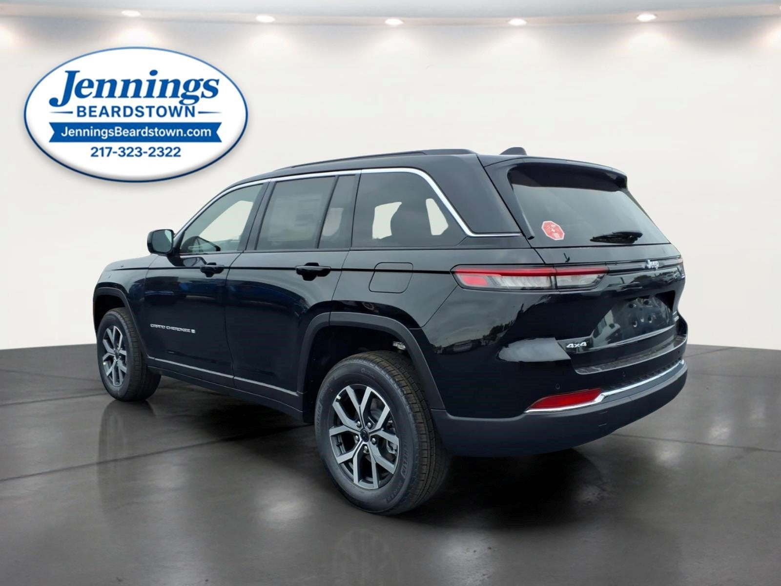 2027 Jeep Grand Cherokee GRAND CHEROKEE LAREDO 4X4