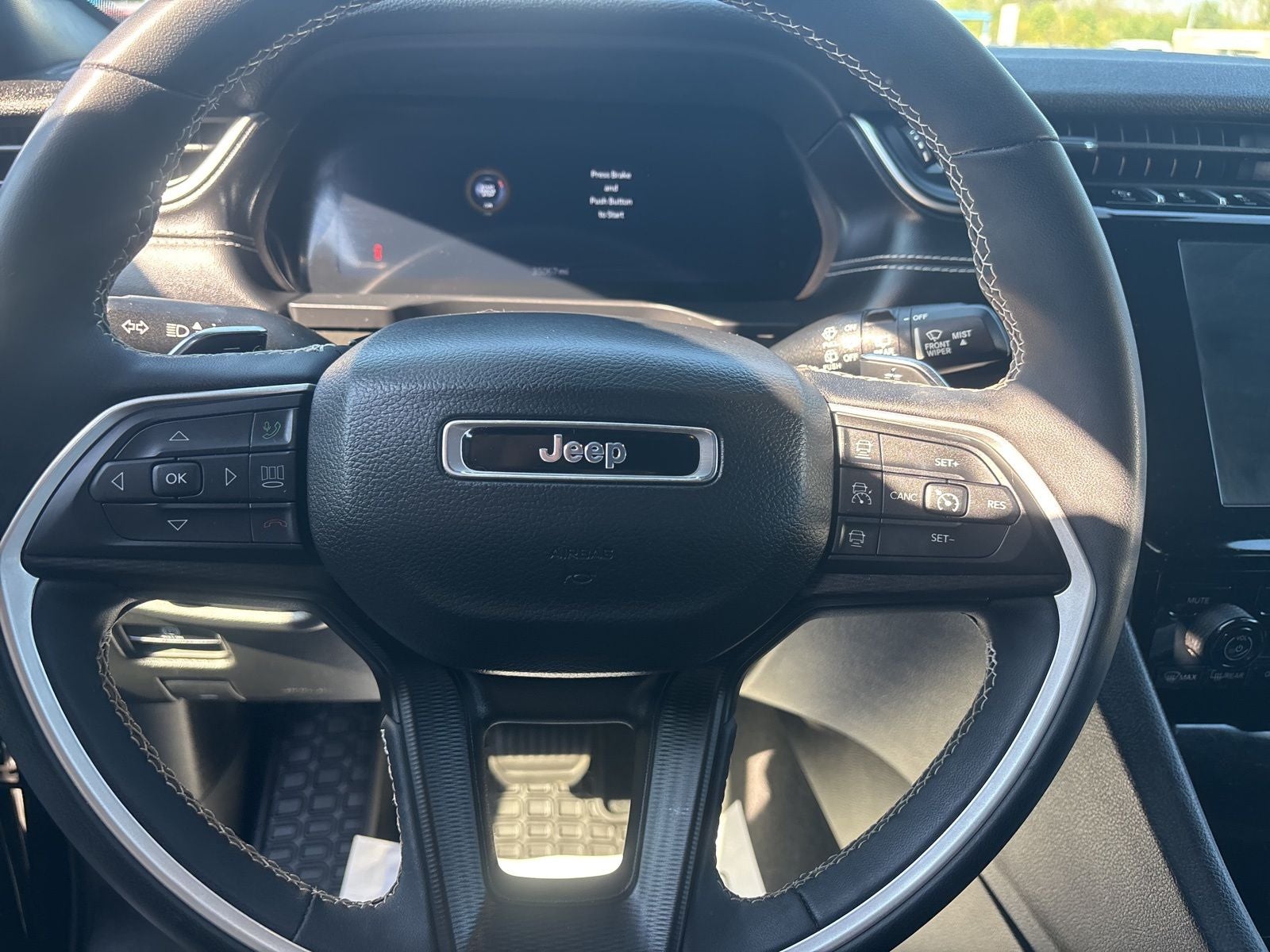 2023 Jeep Grand Cherokee Altitude