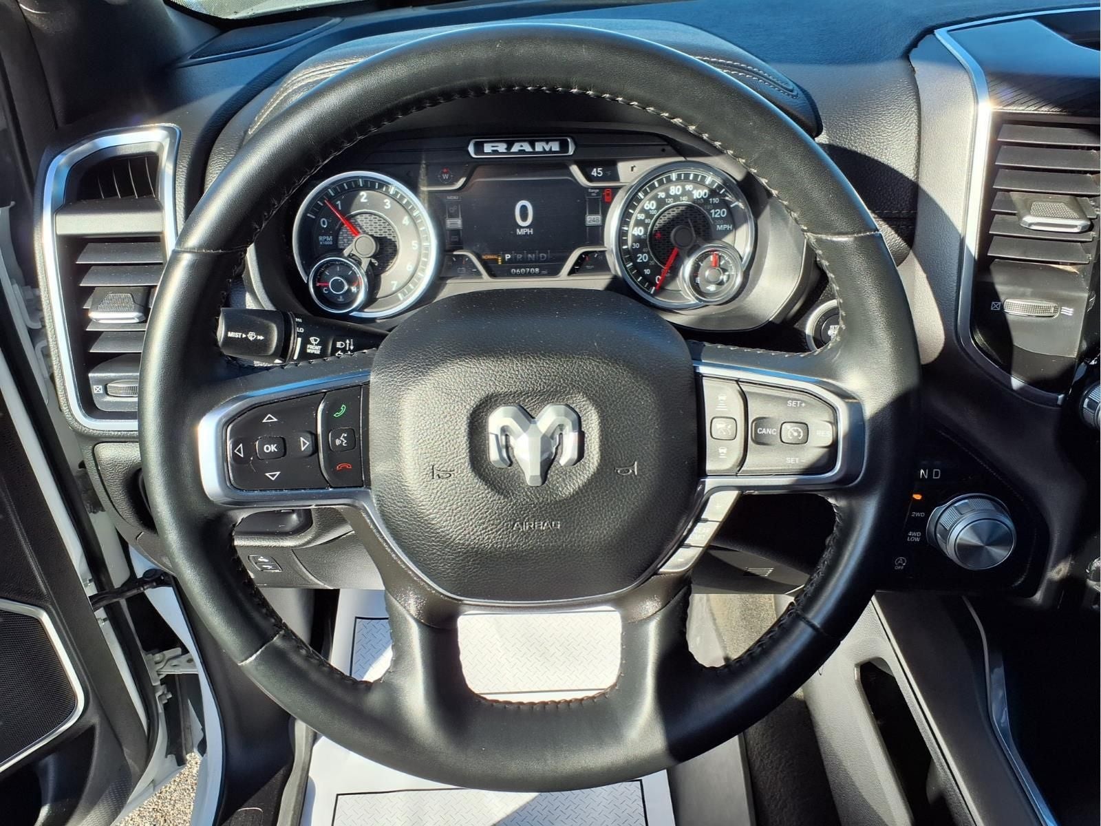 2022 RAM 1500 Laramie Crew Cab 4x4 5'7' Box