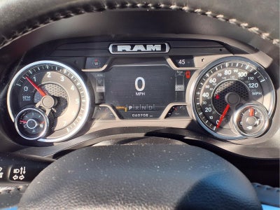 2022 RAM 1500 Laramie Crew Cab 4x4 5'7' Box