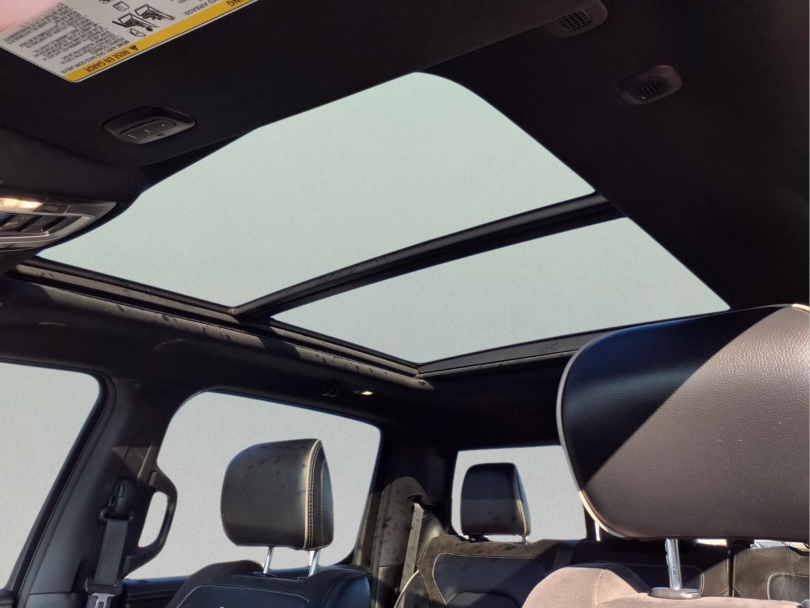 2022 RAM 1500 Laramie Crew Cab 4x4 5'7' Box