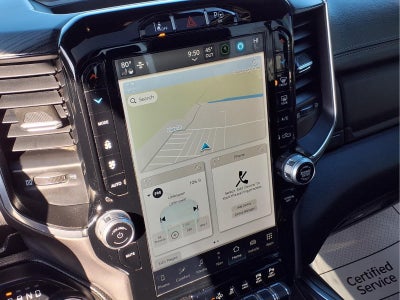 2022 RAM 1500 Laramie Crew Cab 4x4 5'7' Box