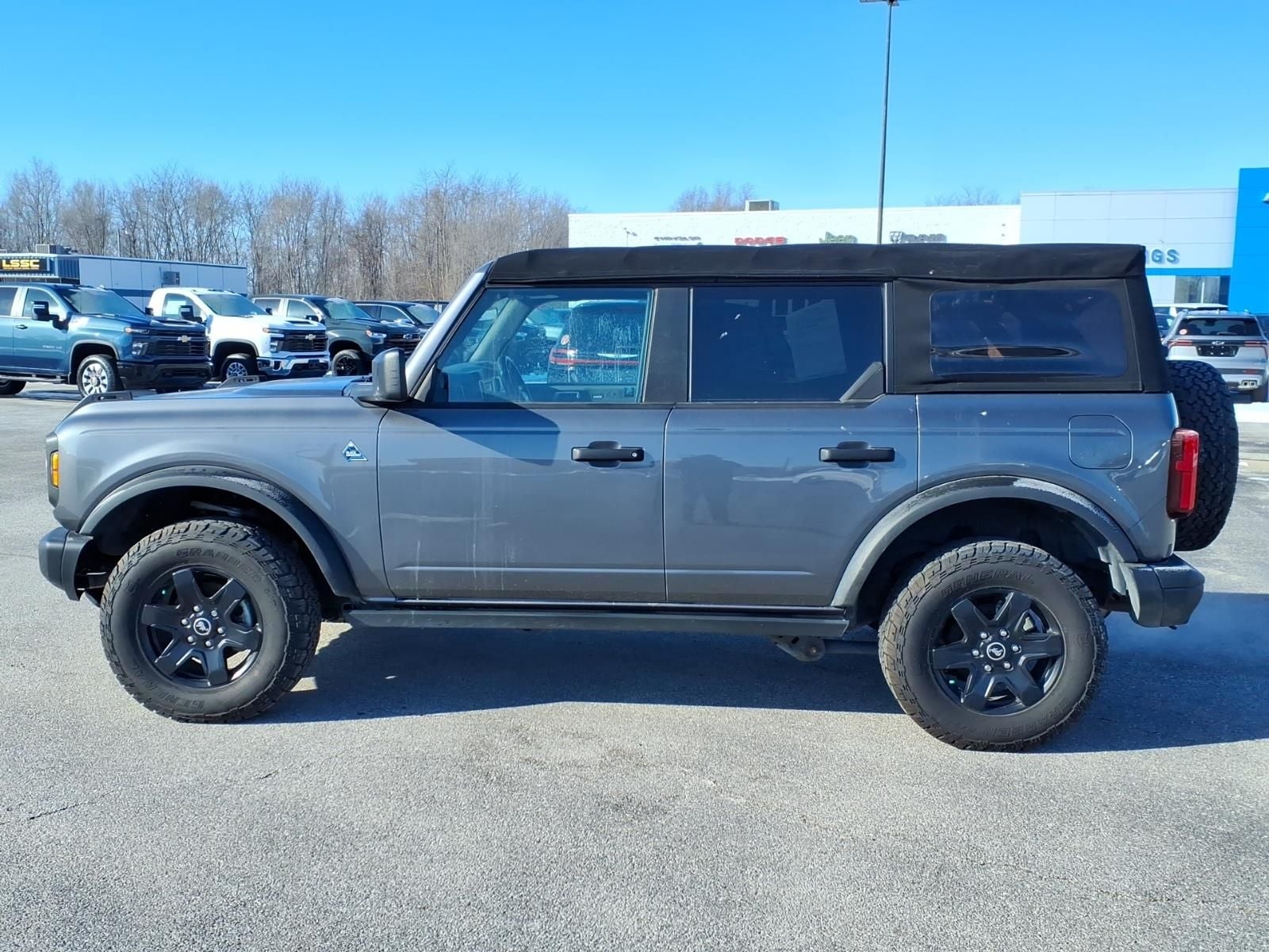 2023 Ford Bronco Base