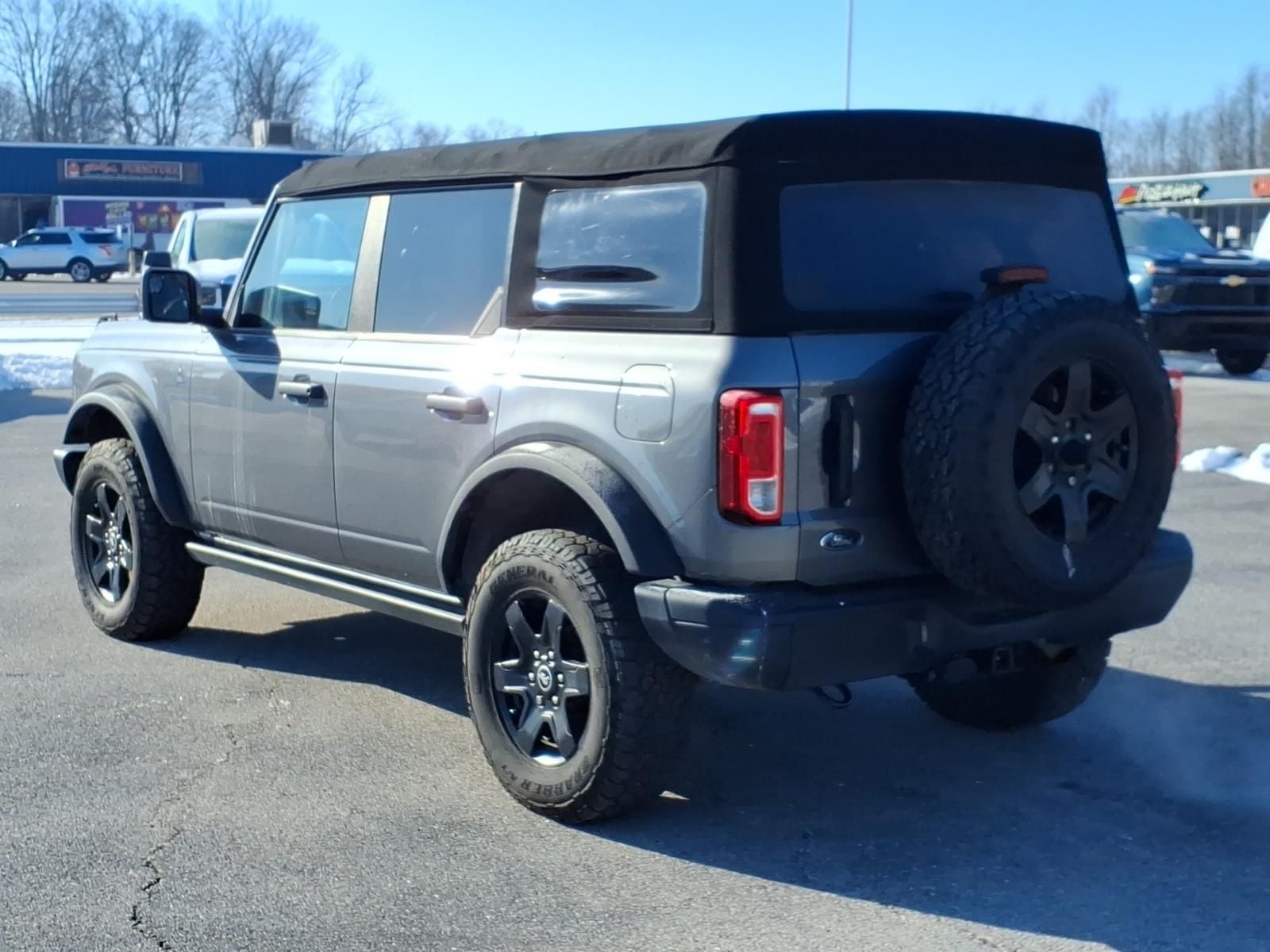 2023 Ford Bronco Base