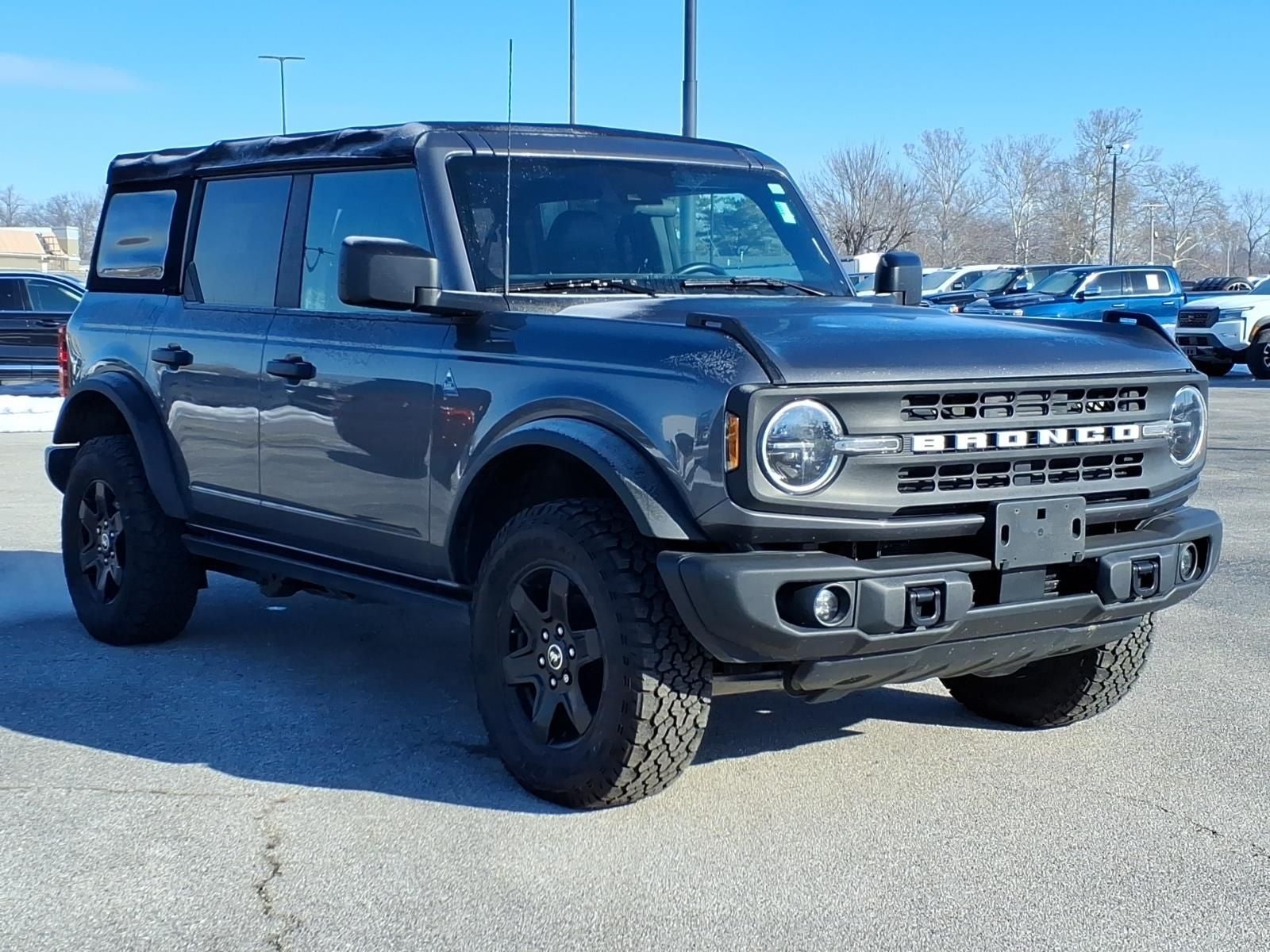 2023 Ford Bronco Base