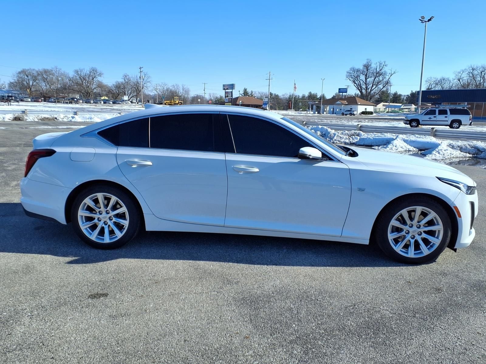 2022 Cadillac CT5 Luxury