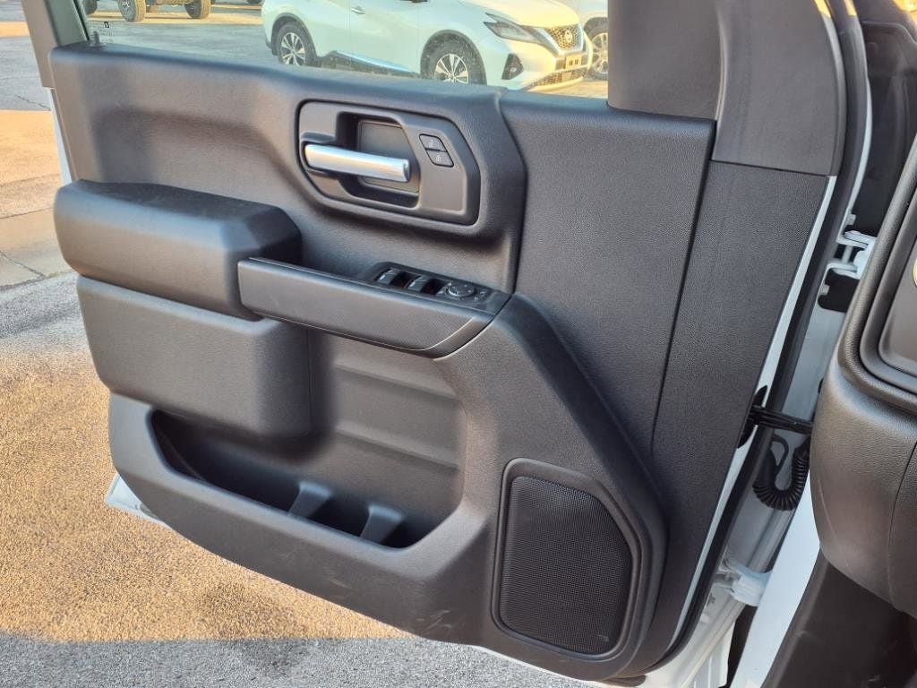 2024 GMC Sierra 2500HD Pro