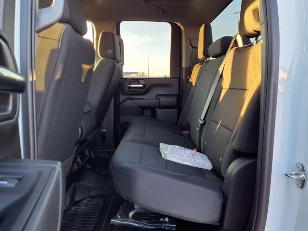 2024 GMC Sierra 2500HD Pro