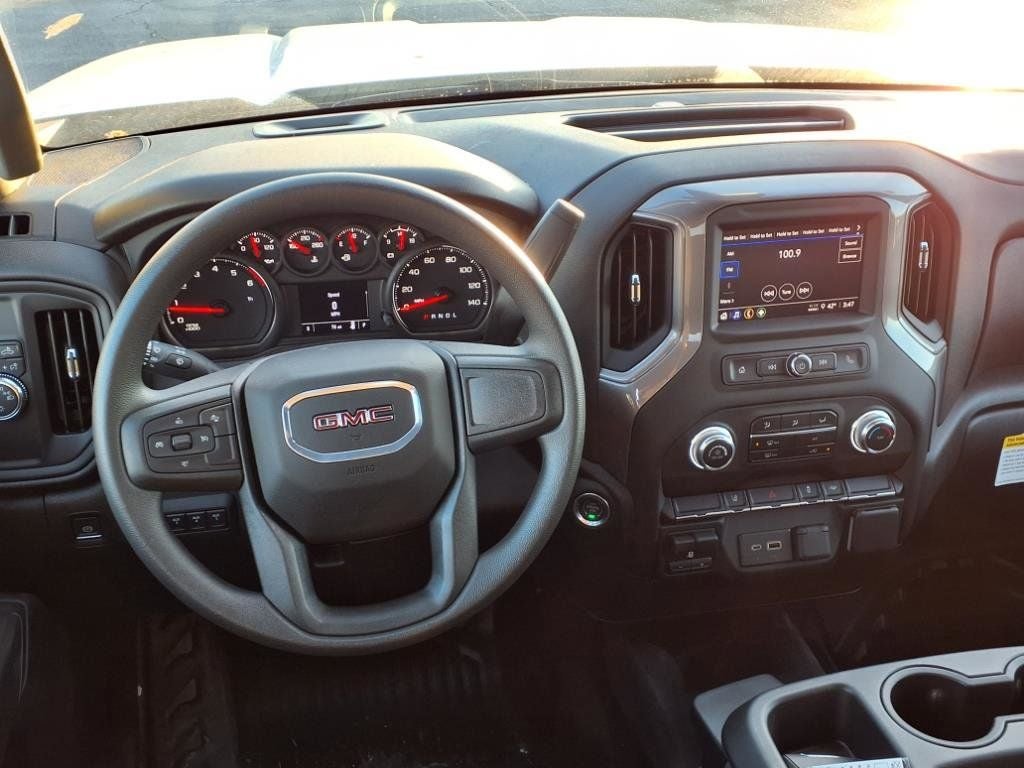 2024 GMC Sierra 2500HD Pro