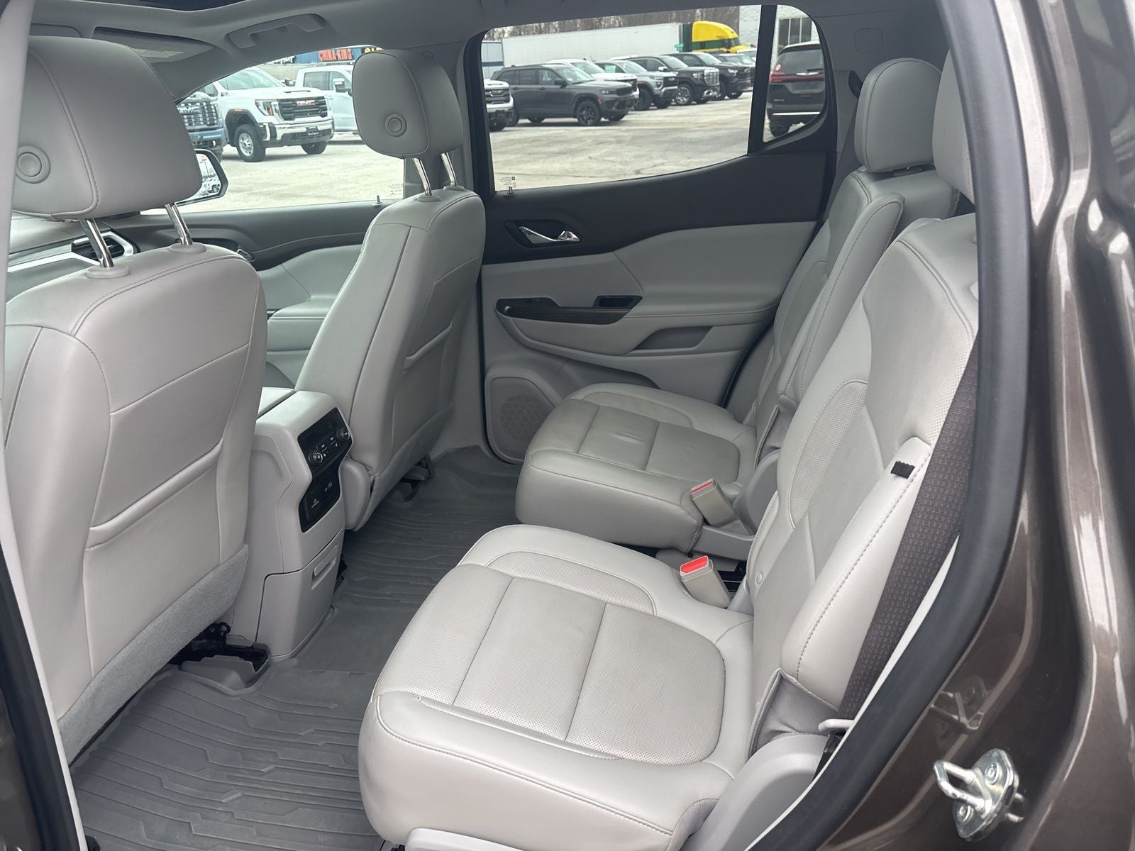 2020 GMC Acadia SLT