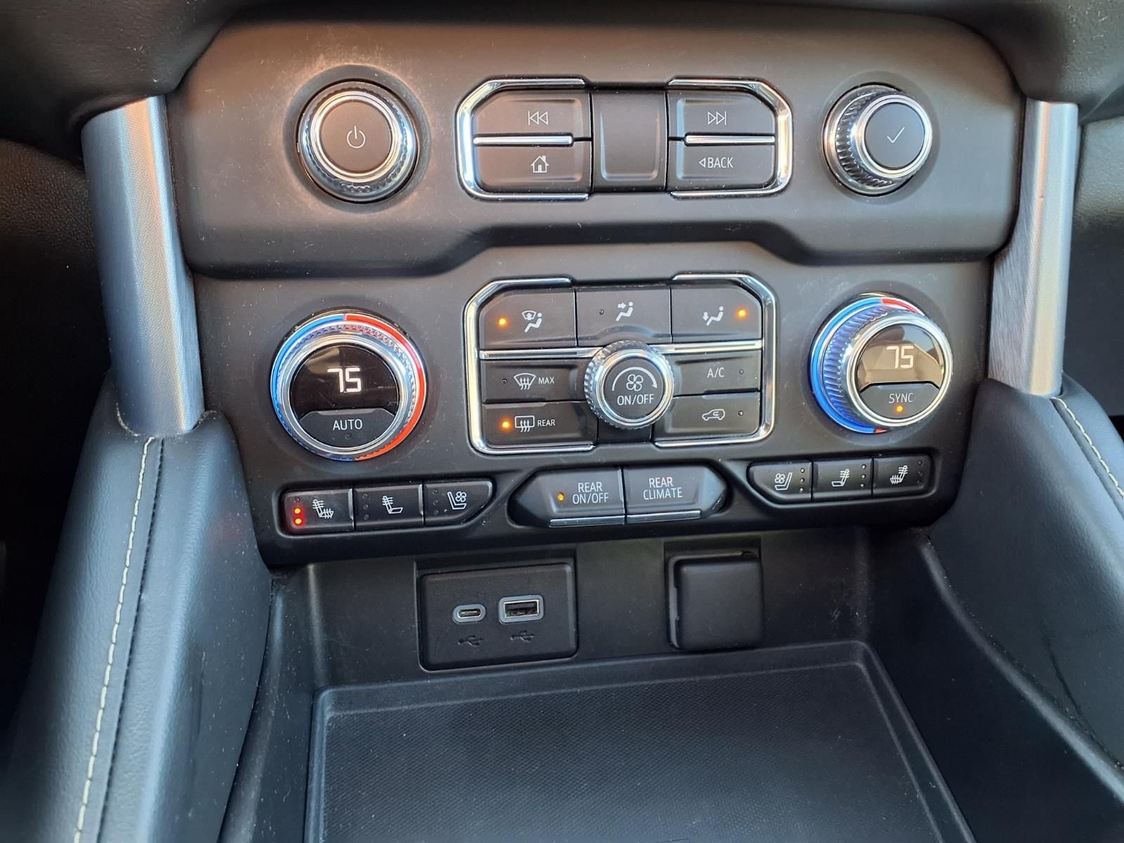 2021 GMC Yukon XL SLT