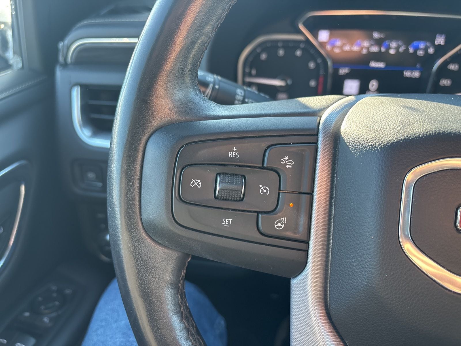 2021 GMC Yukon XL SLT