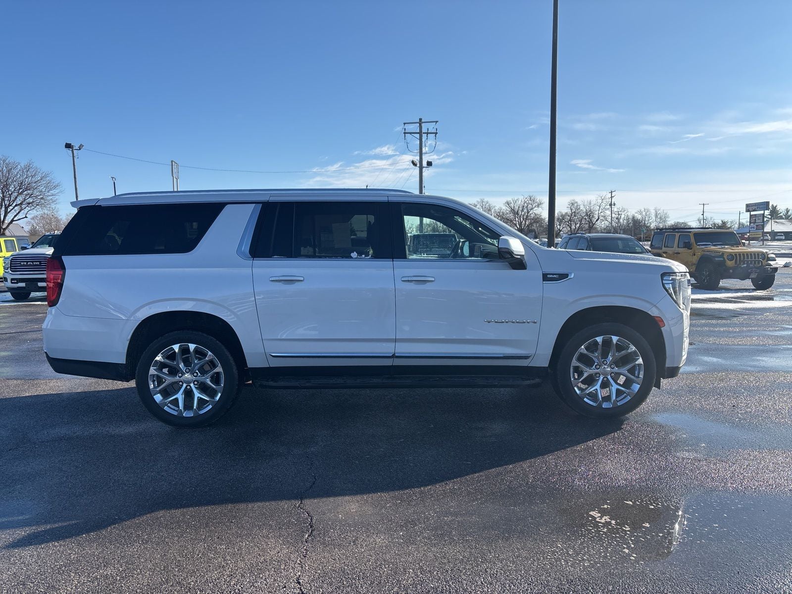 2021 GMC Yukon XL SLT