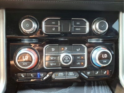 2022 GMC Yukon XL 4WD Denali