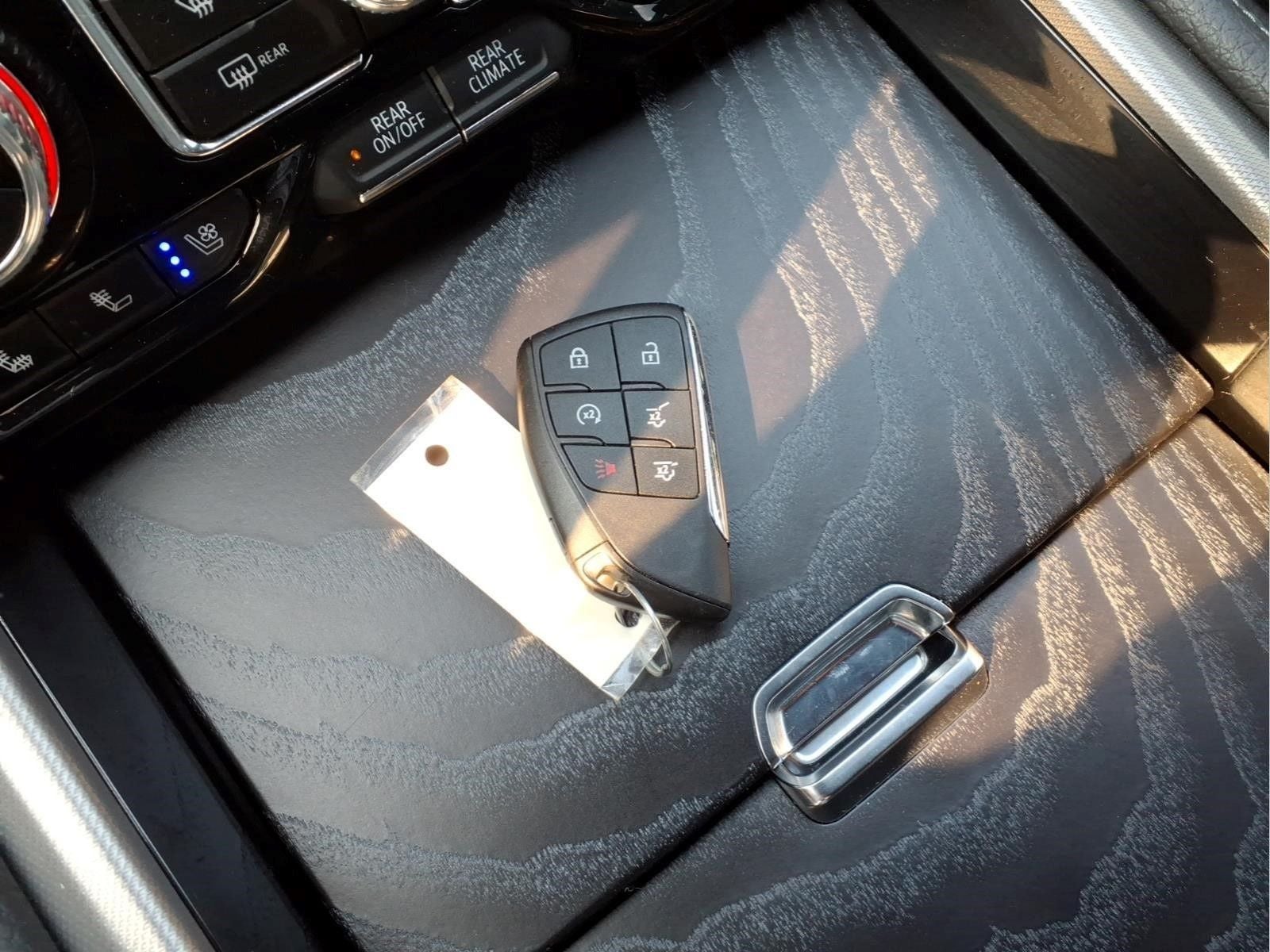 2022 GMC Yukon XL 4WD Denali