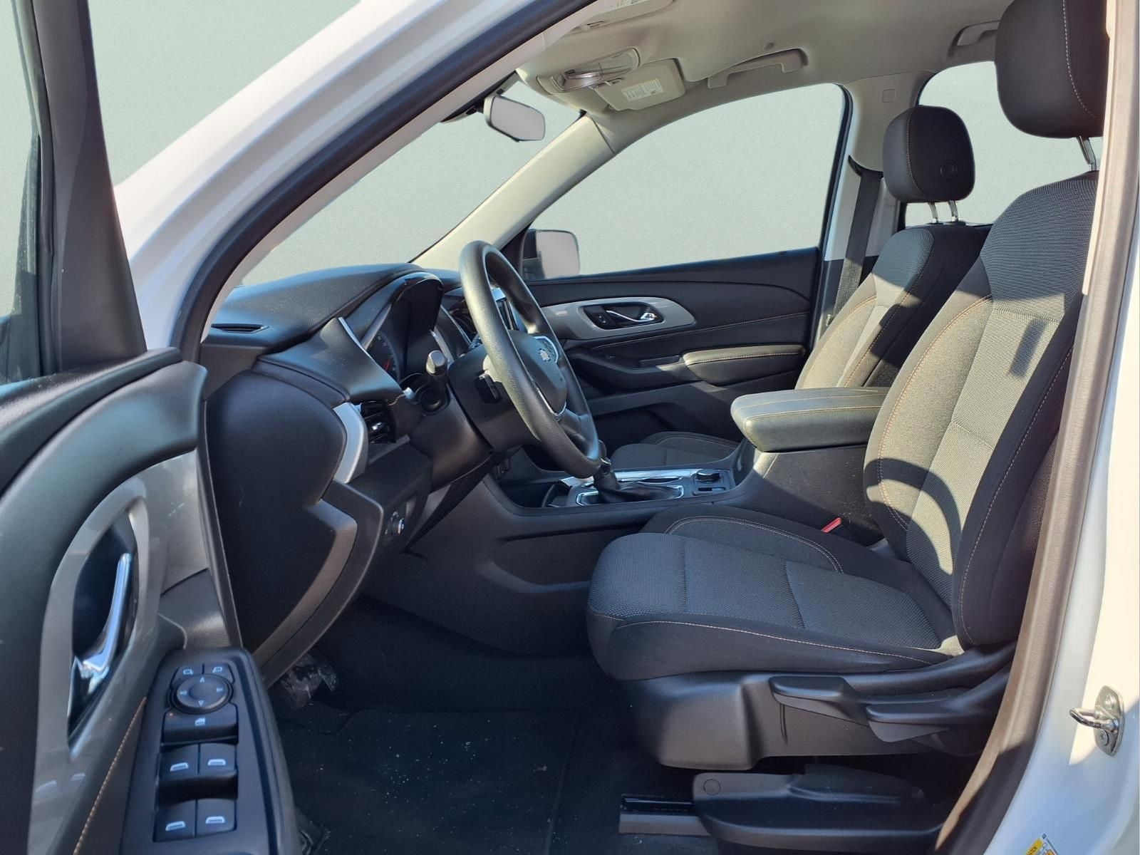 2021 Chevrolet Traverse AWD LS