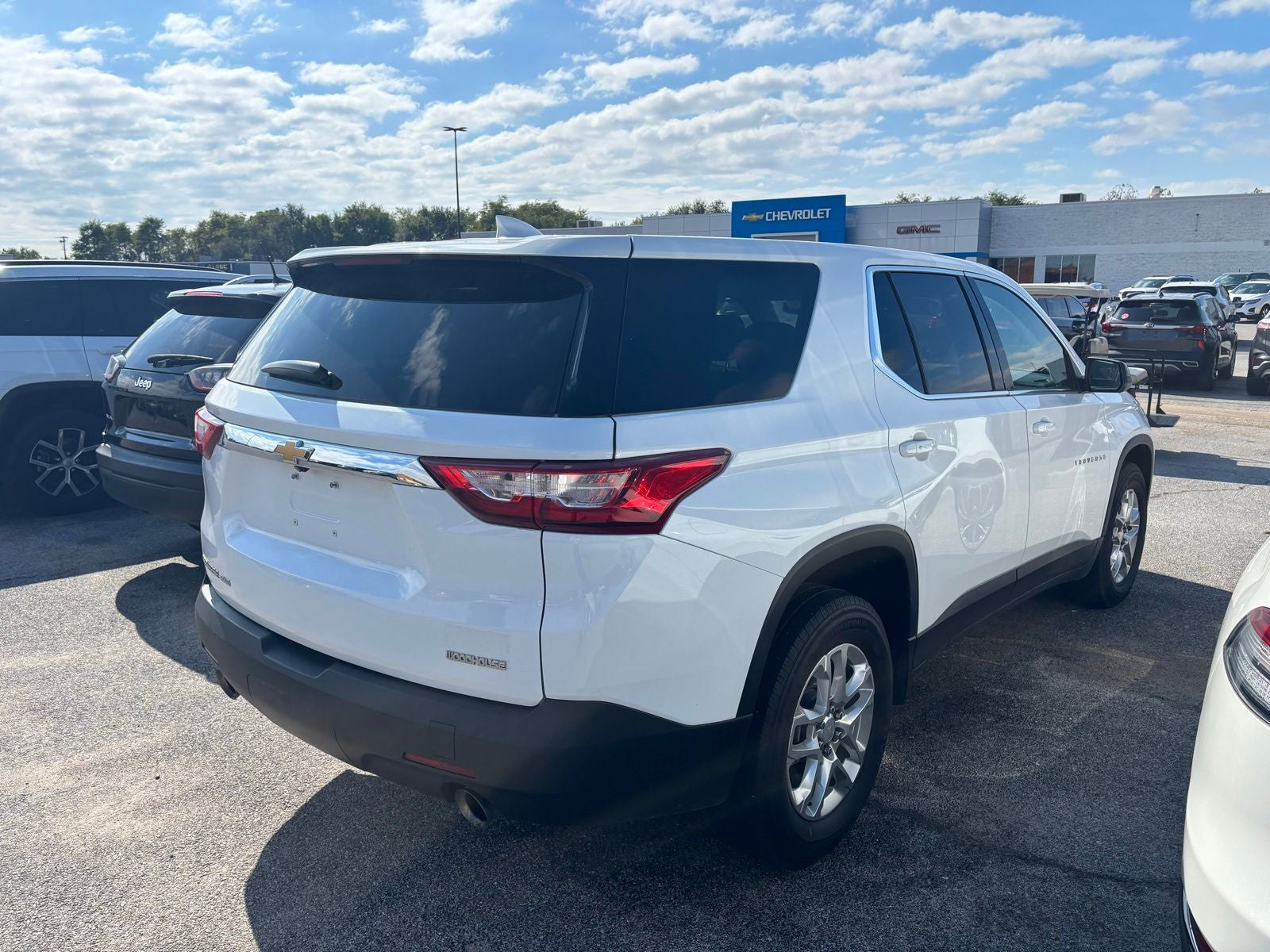 2021 Chevrolet Traverse LS