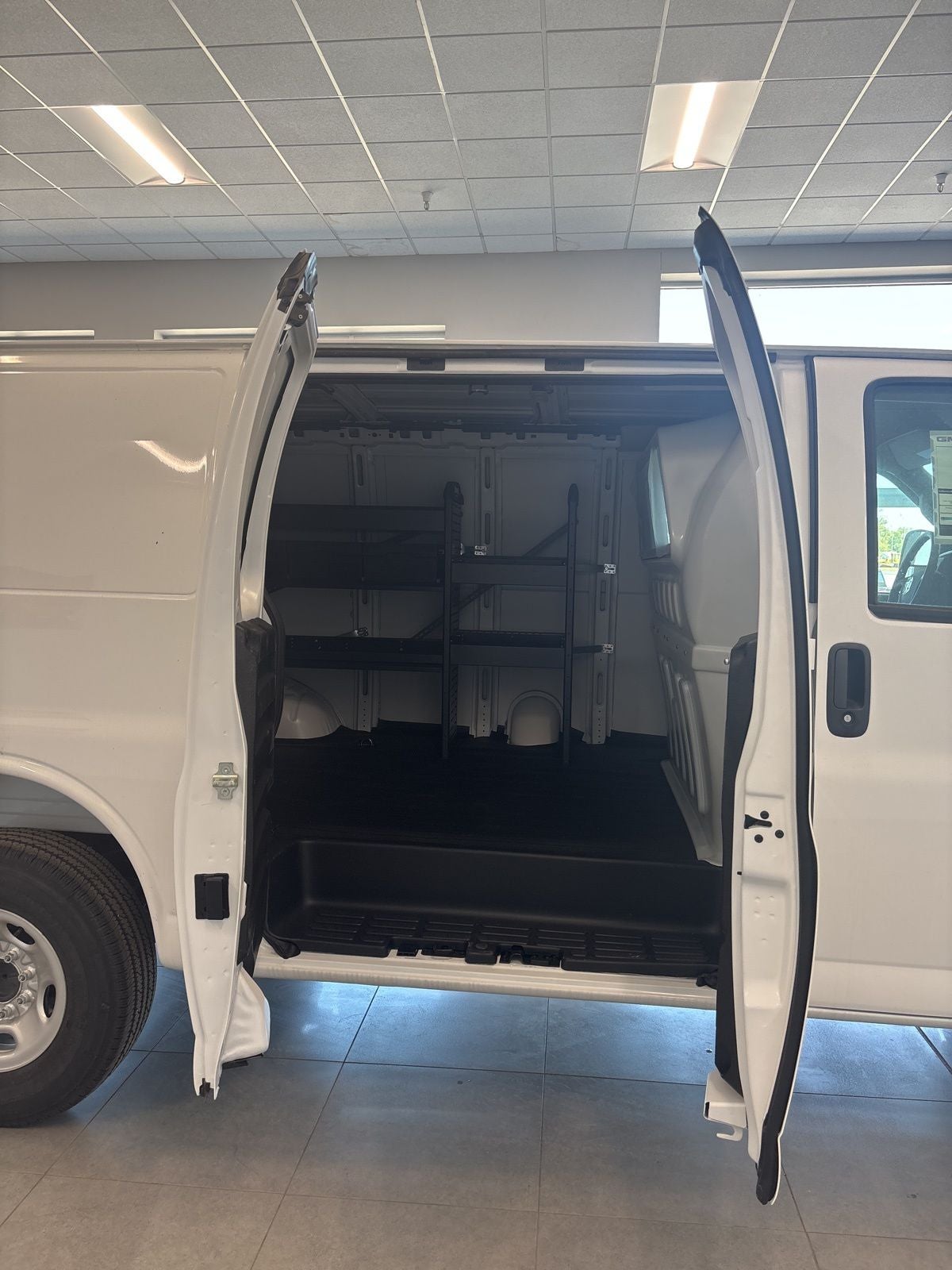 2024 GMC Savana 2500 Work Van