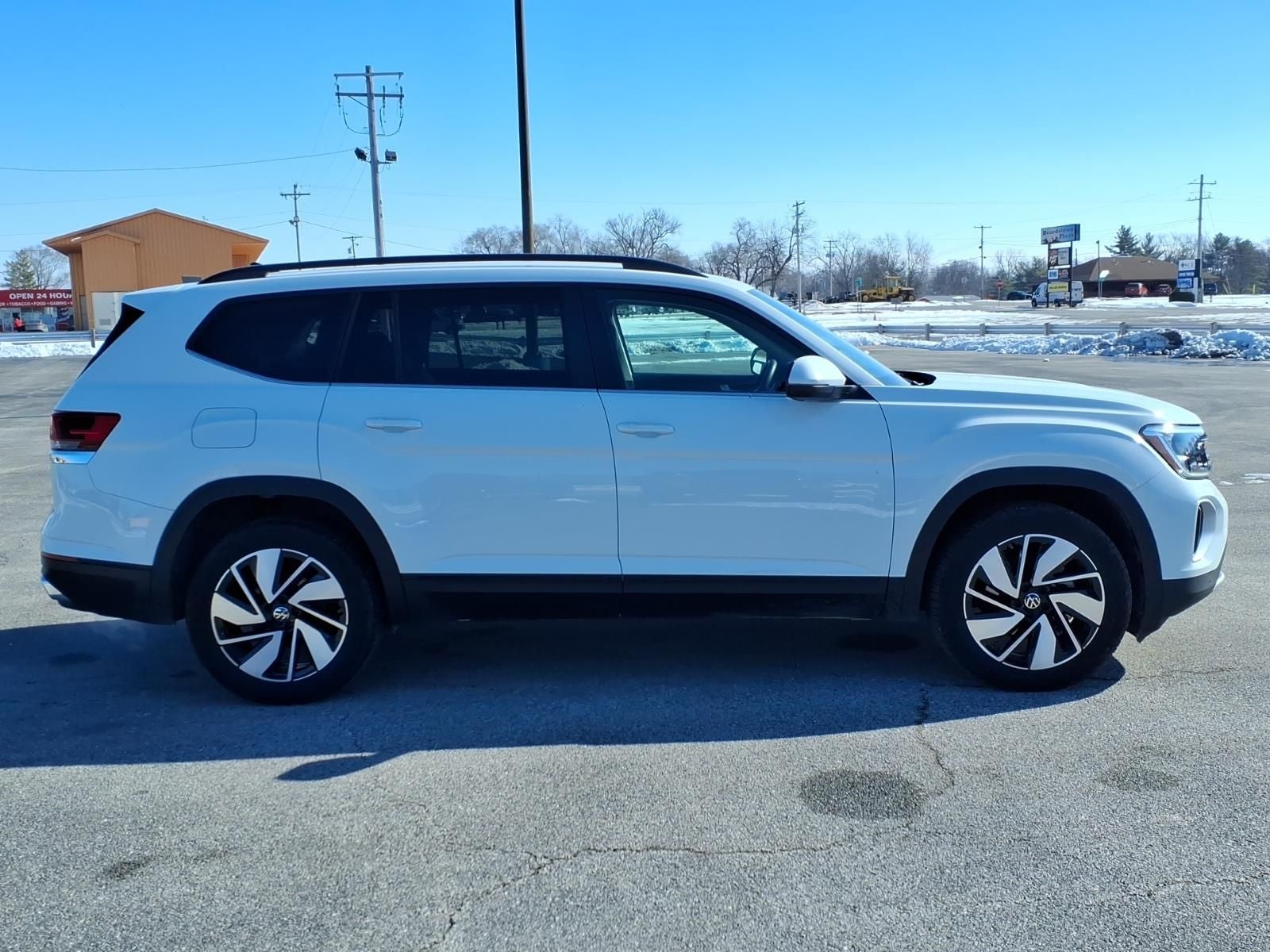 2024 Volkswagen Atlas 2.0T SE w/Technology